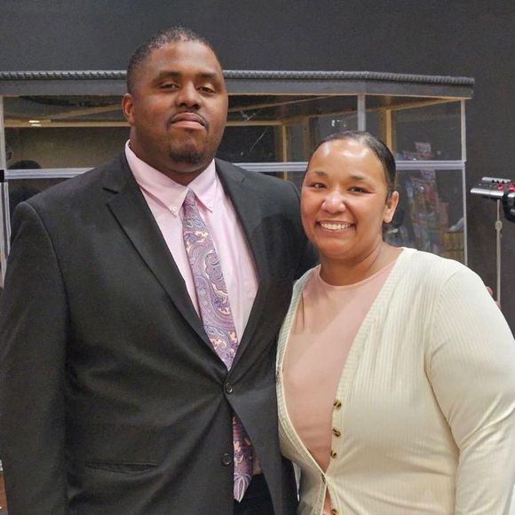 Meet your Posher, Danielle - Picture 3 of 3